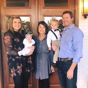 Meet your Posher, Leigh